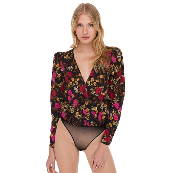 ASTR Blondie Floral Surplice Bodysuit Puff Long Sleeve V-Neck Black S - Picture 3 of 11